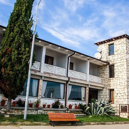 DEM Hotel Sukhumi Eksteriør bilde
