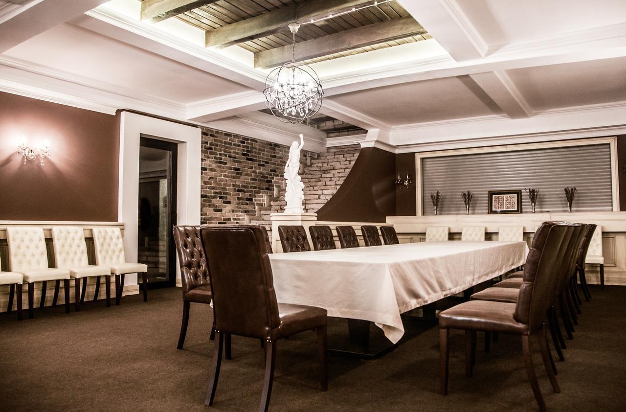 DEM Hotel Sukhumi Eksteriør bilde